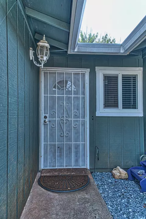 2401 Venus Way, Redding, CA 96002 photo 6