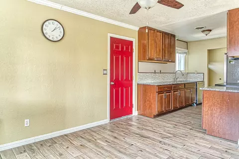 2401 Venus Way, Redding, CA 96002 photo 13
