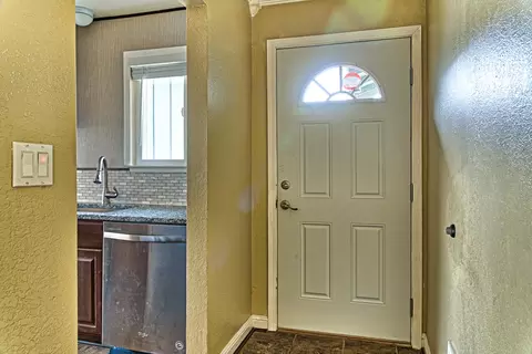 2401 Venus Way, Redding, CA 96002 photo 7