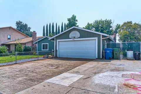 2401 Venus Way, Redding, CA 96002 photo 1