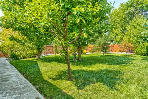 3052 Stonecrest Pl, Redding, CA 96001 photo 41