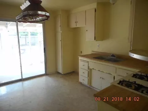 2115 Saturn, Redding, CA 96002 photo 3