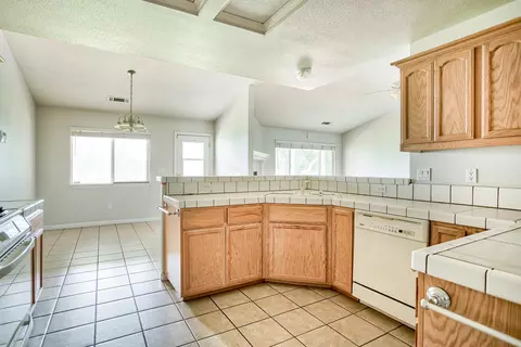 17555 Brehaven Ln, Anderson, CA 96007 photo 3
