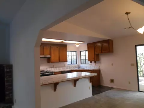 1553 Morningsun Dr, Redding, CA 96002 photo 4