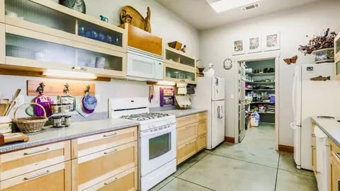 5599 Riverland Dr, Anderson, CA 96007 photo 11