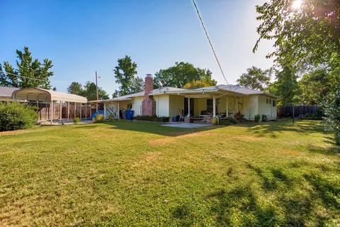 2029 Glengary Dr, Redding, CA 96001 photo 25