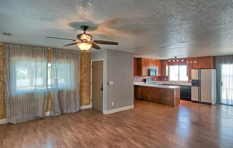 1461 Murieta Loop, Redding, CA 96002 photo 3