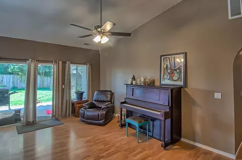 1983 Saltu Dr, Redding, CA 96002 photo 7
