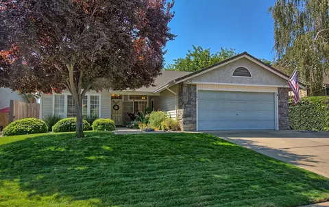 1983 Saltu Dr, Redding, CA 96002 photo 1