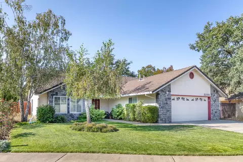 2235 Sageway Dr, Redding, CA 96003 photo 1