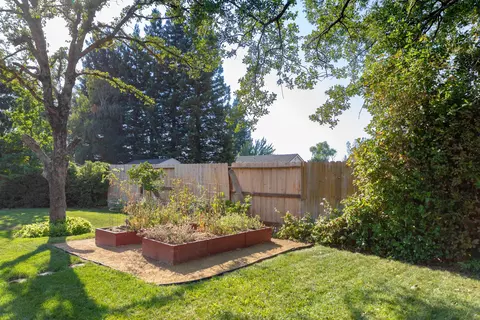 2235 Sageway Dr, Redding, CA 96003 photo 36