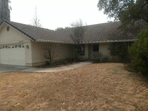 2215 Kathleen Way, Redding, CA 96003 photo 1