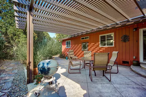 2259 Alameda Ave, Redding, CA 96001 photo 25