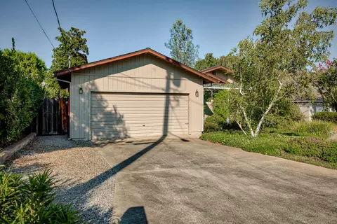 2259 Alameda Ave, Redding, CA 96001 photo 30