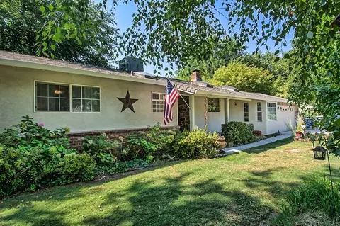 2959 Sacramento Dr, Redding, CA 96001 photo 4