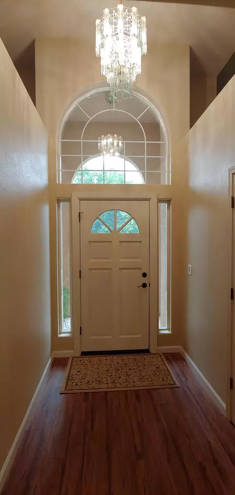 2255 Wicklow St, Redding, CA 96001 photo 2