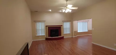 2255 Wicklow St, Redding, CA 96001 photo 3