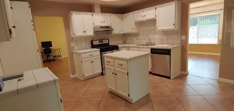 2255 Wicklow St, Redding, CA 96001 photo 5
