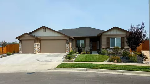 358 Stinson Loop, Redding, CA 96003 photo 1