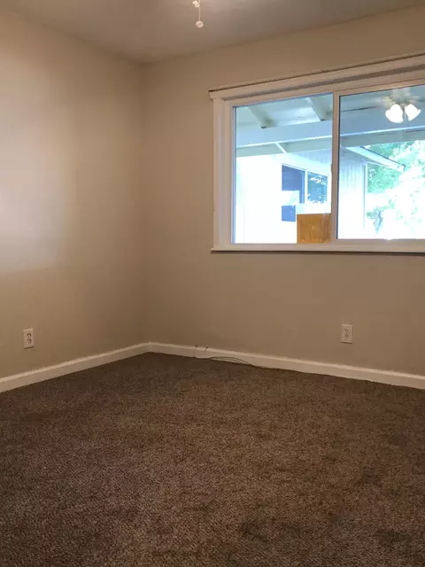 925 Aloha St, Red Bluff, CA 96080 photo 10