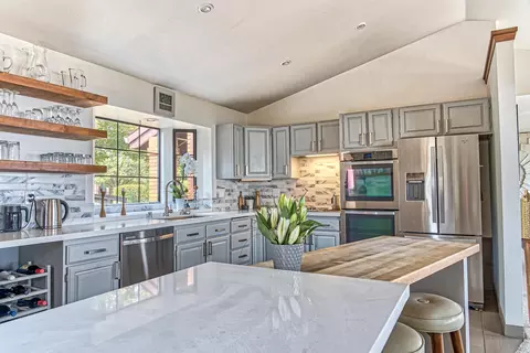 3455 Hillcrest St, Redding, CA 96001 photo 22