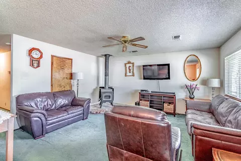 3730 Bembow Dr, Redding, CA 96002 photo 4