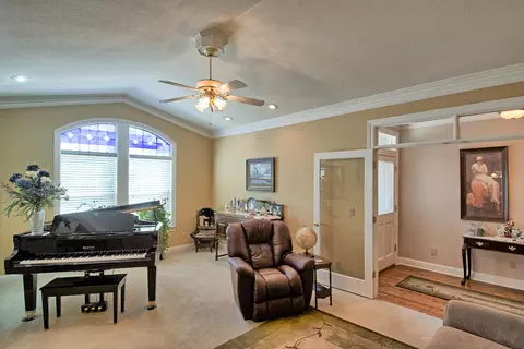 12580 Glide Way, Redding, CA 96003 photo 6