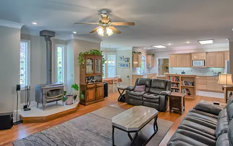 12580 Glide Way, Redding, CA 96003 photo 10