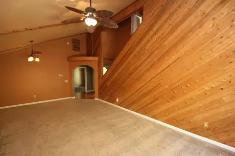 850 Tanglewood Dr, Redding, CA 96003 photo 17