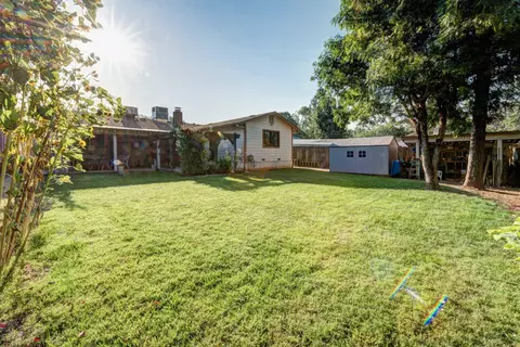 2882 Robert Ct, Redding, CA 96002 photo 17