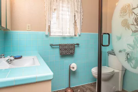 3265 Sunset Dr, Redding, CA 96001 photo 11