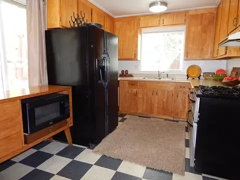 2545 Hawn, Redding, CA 96002 photo 6