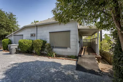 1623 Willis St, Redding, CA 96001 photo 8