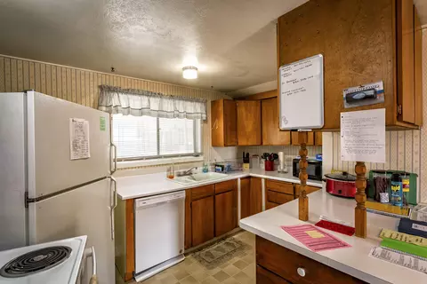 1623 Willis St, Redding, CA 96001 photo 31