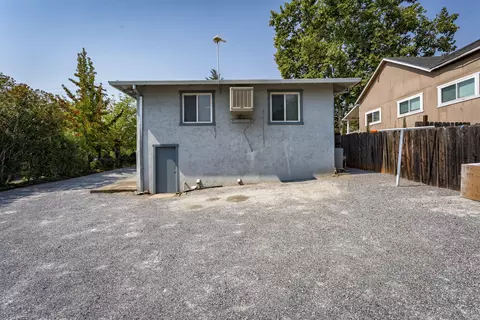 1623 Willis St, Redding, CA 96001 photo 6