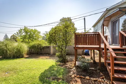 1623 Willis St, Redding, CA 96001 photo 9