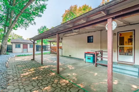 2116 Washington Ave, Redding, CA 96001 photo 19
