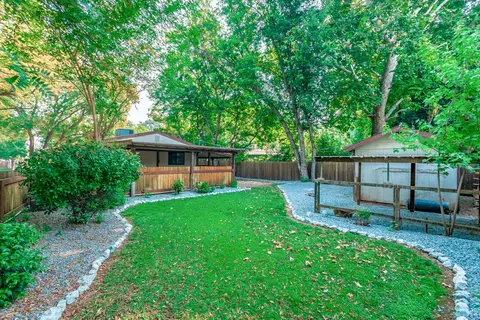2116 Washington Ave, Redding, CA 96001 photo 4