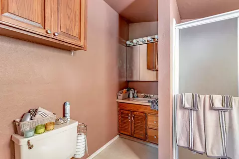 10259 Abernathy Ln, Redding, CA 96003 photo 14