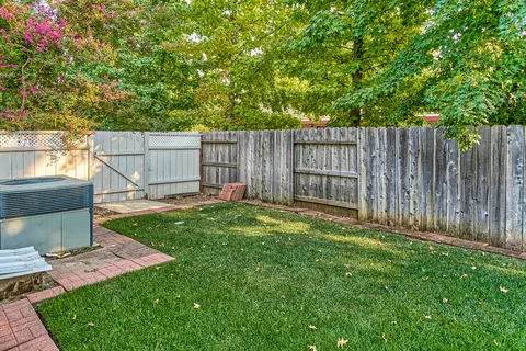 438 Agate Way, Redding, CA 96003 photo 36
