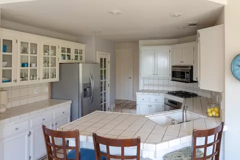 8312 Secluded Valley Dr, Redding, CA 96001 photo 9