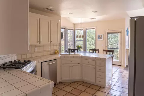8312 Secluded Valley Dr, Redding, CA 96001 photo 8