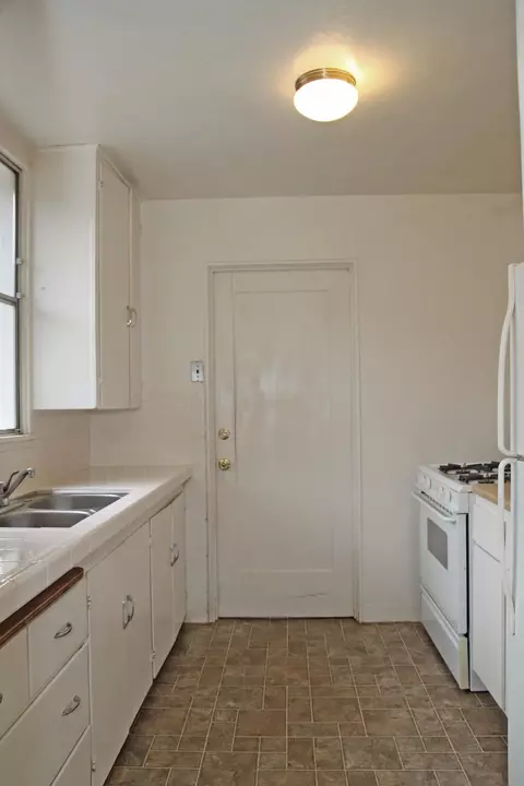 1566 Santa Fe Ave, Redding, CA 96003 photo 6