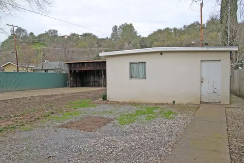 1566 Santa Fe Ave, Redding, CA 96003 photo 17