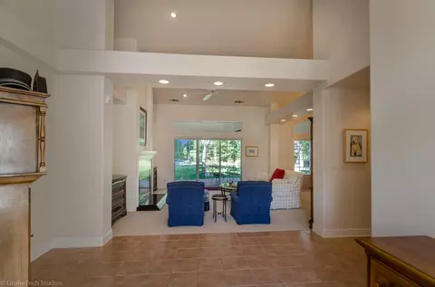 4610 St Charles Dr, Redding, CA 96002 photo 5