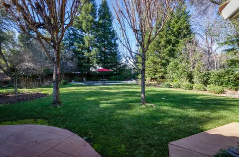 4610 St Charles Dr, Redding, CA 96002 photo 43