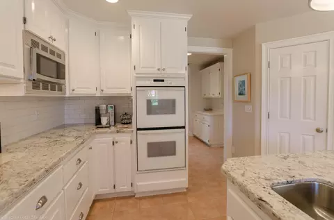 4610 St Charles Dr, Redding, CA 96002 photo 13
