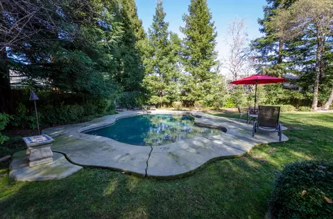 4610 St Charles Dr, Redding, CA 96002 photo 47