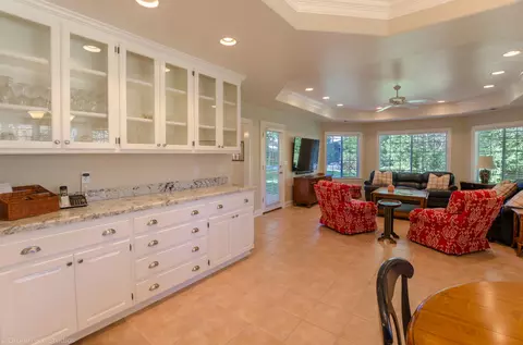 4610 St Charles Dr, Redding, CA 96002 photo 21