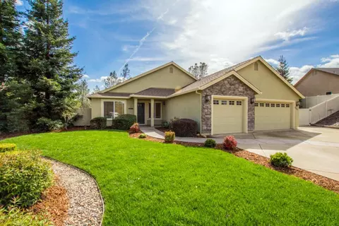 2051 Terra Nova Dr, Redding, CA 96003 photo 1